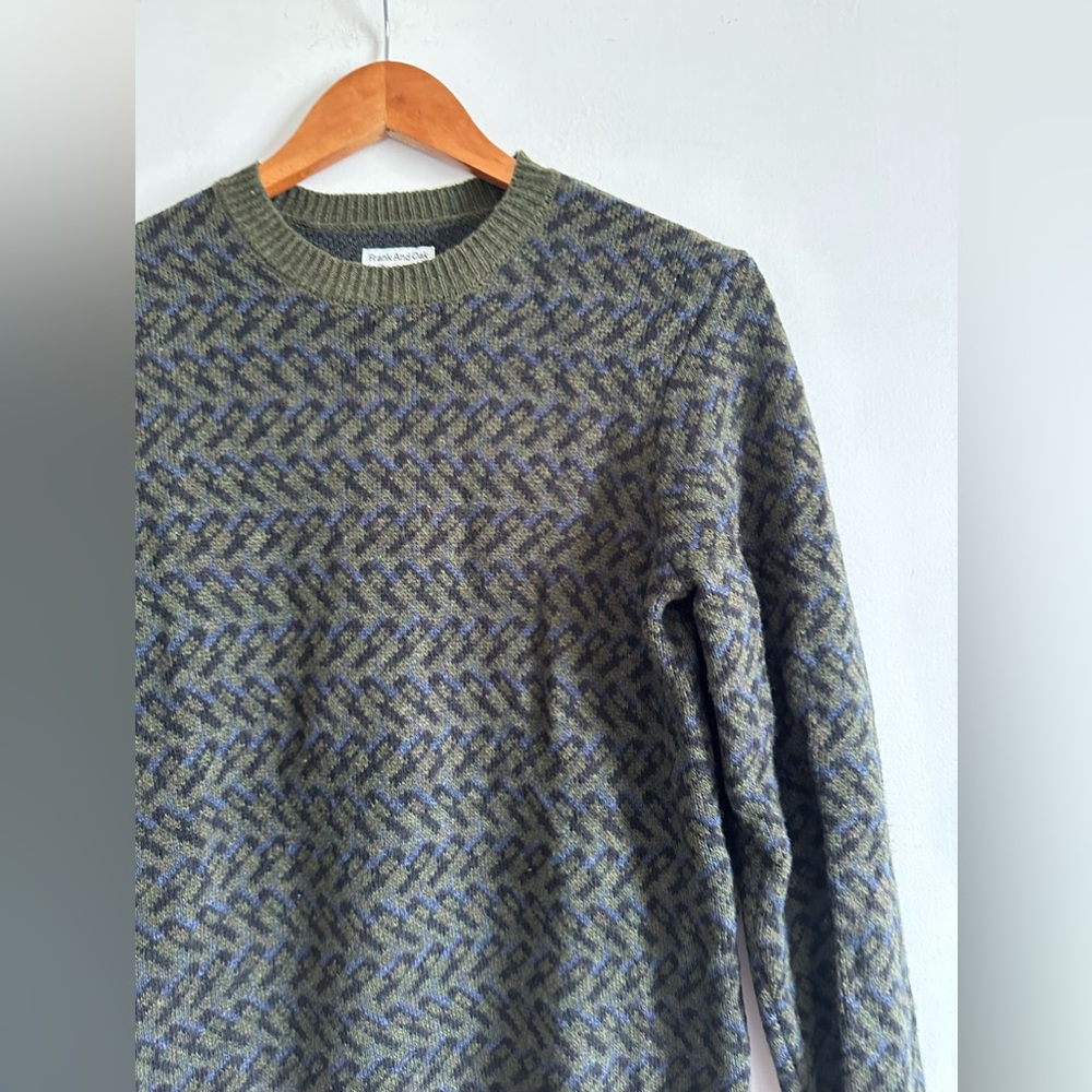 Frank And Oak Green Pattern Wool Blend Crewneck Sweater Size XS EUC - Picture 3 of 9